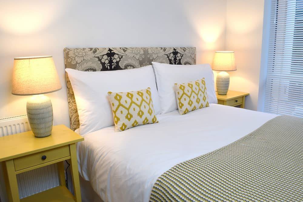 Entire apartment, Westlake Apartment No. 4 in Hampton, Peterborough in Hampton Hargate and Vale, Peterborough