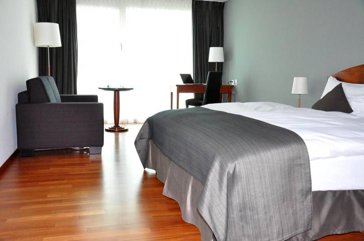 Hôtel pour 4 personnes, avec balcon à Bulle - 2