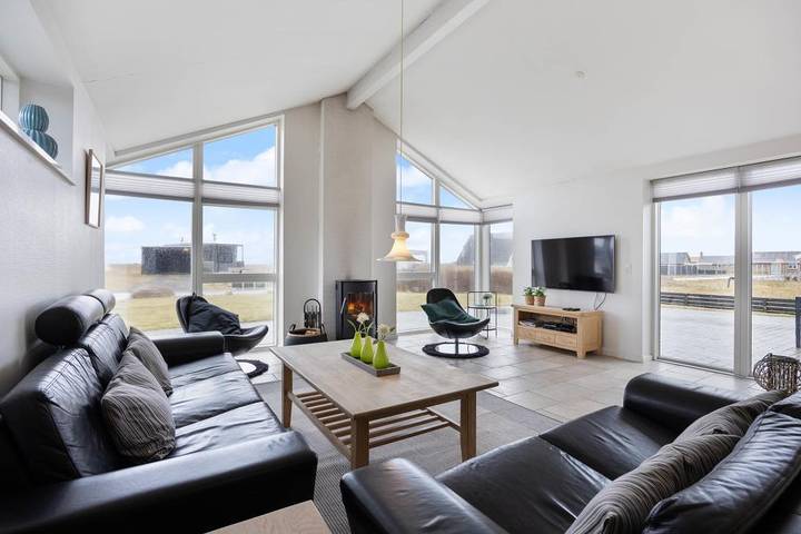 Ferienhaus für 8 Personen, mit Balkon/Terrasse und Whirlpool sowie Sauna in Thorsminde - 2