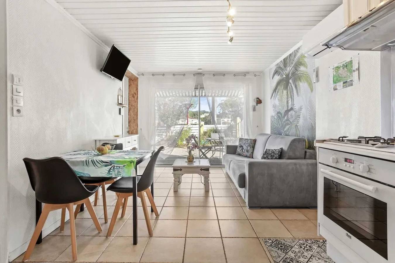 Apartamento entero, Apartamento de vacaciones con piscina en Vidauban, 32 m² in Vidauban, Region de Draguignan