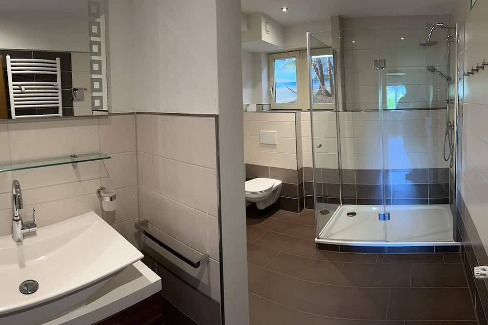 Ganze Wohnung, Ferienwohnung 1 im Ferienhaus Samy in Suedlicher Schwarzwald, Feldberg