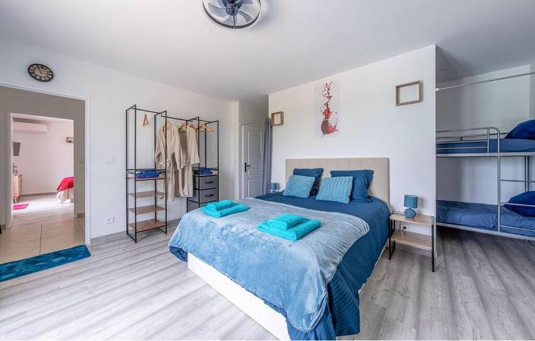 Location de vacances pour 4 personnes, avec sauna et jardin ainsi que vue et piscine, animaux acceptés à Belvès-de-Castillon - 2