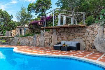 Villa pour 10 personnes, avec jacuzzi et jardin à Porto Cervo