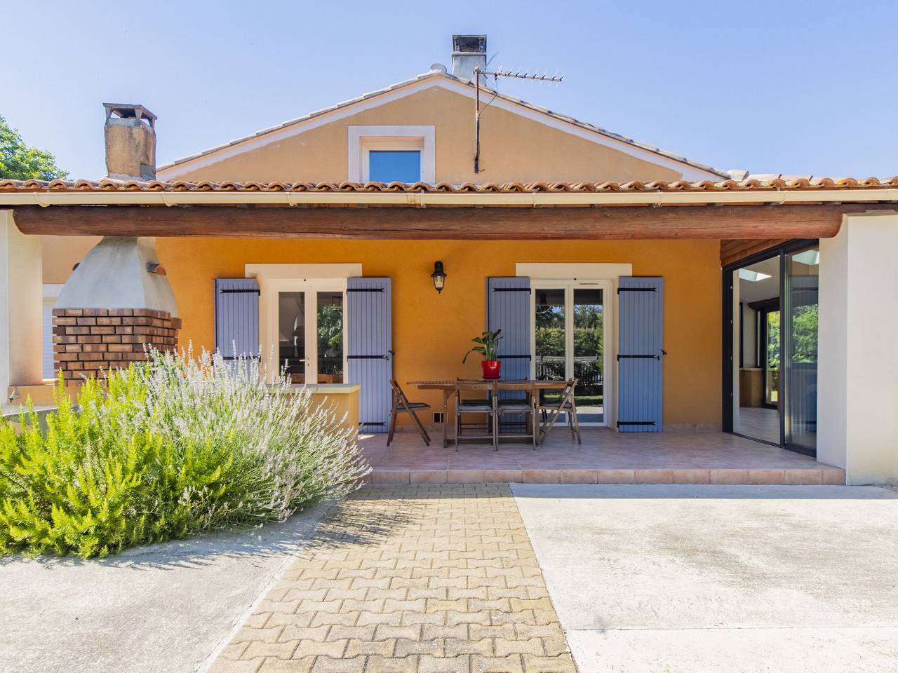 A l'Ombre du Soleil in Monteux, Vaucluse