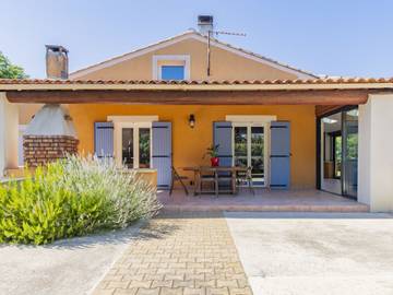 Maison de vacances pour 6 personnes, avec jardin ainsi que bassin pour enfant et terrasse dans le Vaucluse