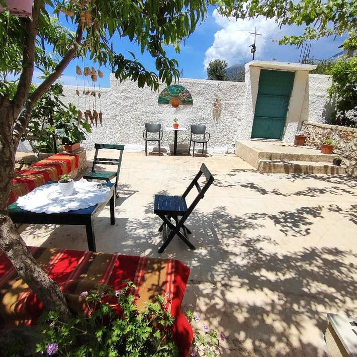 Maison d’hôte pour 3 personnes, avec terrasse et jardin dans Dhërmi - 2