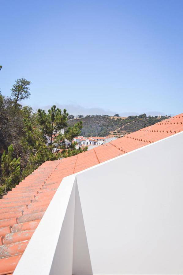 Casa de férias para 11 pessoas, com Varanda e Terraço e ainda Vista para o lago and Vista em Odeceixe