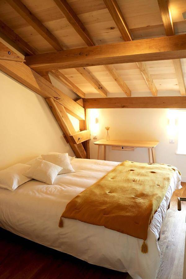Location de vacances pour 12 personnes, avec piscine ainsi que vue et terrasse, adapté aux familles à Floressas - 3