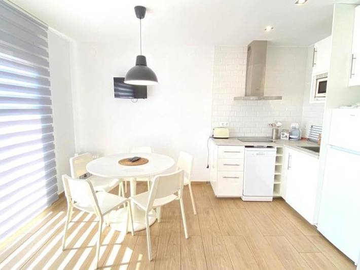 Entire apartment, Beautiful apartment in Roses, 2 bedrooms, terrace, private parking in l'Almadrava, Roses