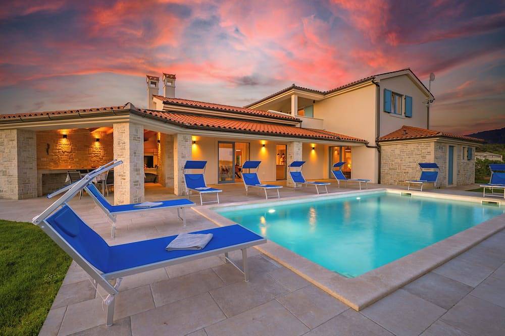 Casa vacanza a Dignano (Grad) a partire da 635€ a notte