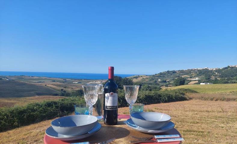 Gîte pour 2 personnes, avec vue et terrasse à Petacciato