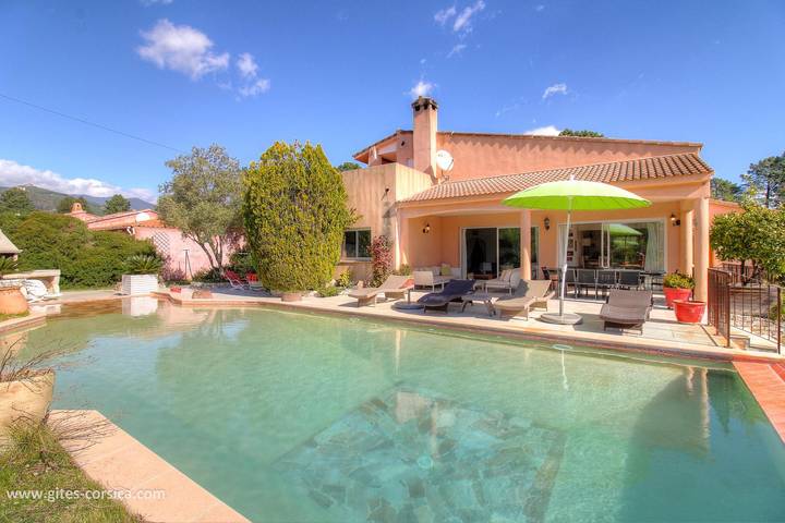 Gîte pour 10 personnes, avec Terrasse ainsi que Jardin et Piscine à San-Gavino-di-Carbini - 3