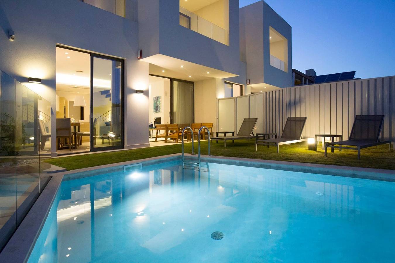 Villa für 8 Personen mit Terrasse in Agioi Apostoli, Chania und Umgebung