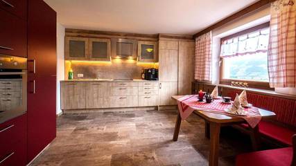 Ferienhaus für 10 Personen in Fügen, Ski-Optimal Hochzillertal, Bild 4