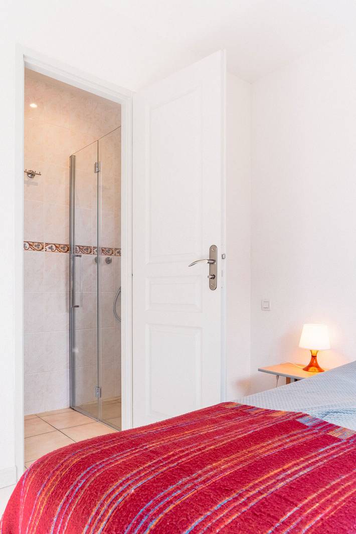 Gîte pour 6 personnes, avec Piscine à Siran - 4