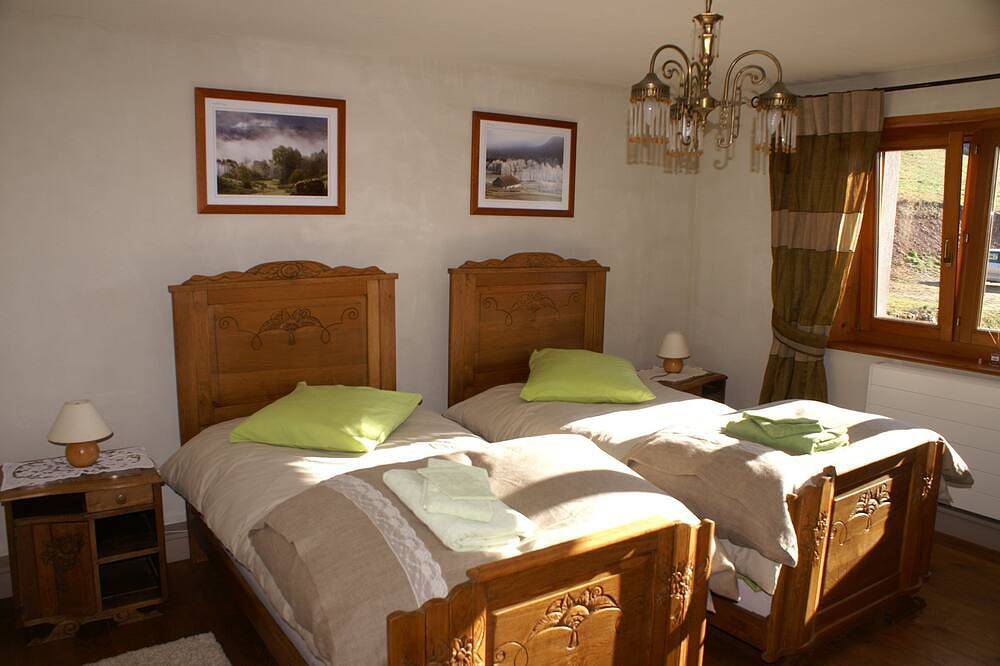 Chambres et table d'hôtes, au calme in Cleurie, Région d'Épinal