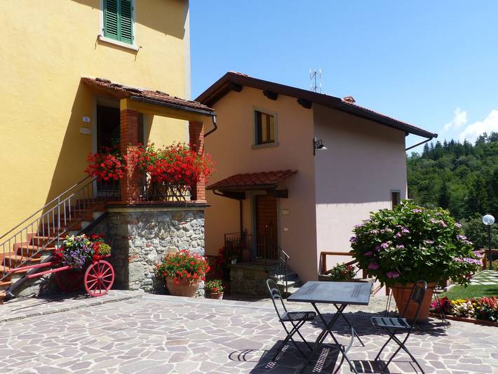 Vakantiewoning voor 5 personen, with Balkon and Terras as well as Tuin and Zwembad in Pistoia