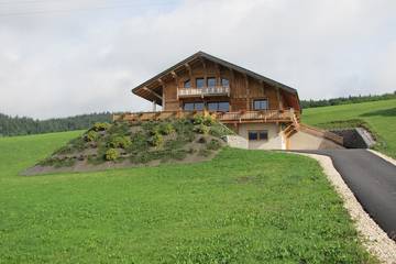 Chalet pour 10 Personnes dans Foncine-le-Haut, Parc naturel régional du Haut-Jura, Photo 1