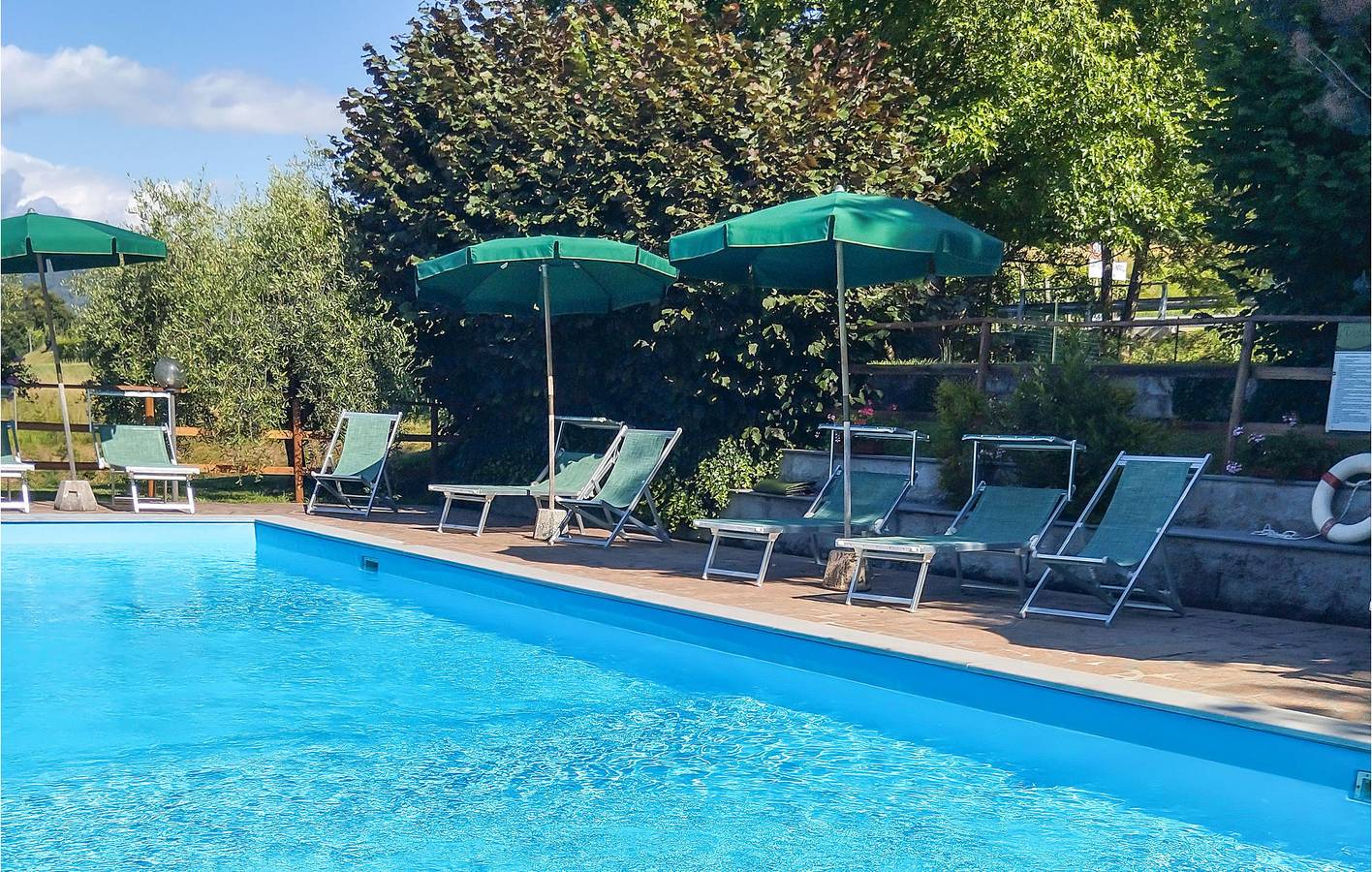 Ganze Ferienwohnung, Ruhiger Rückzugsort: Pool, Parkplatz, Garten - Barga 1km in Barga, Parco Regionale delle Alpi Apuane
