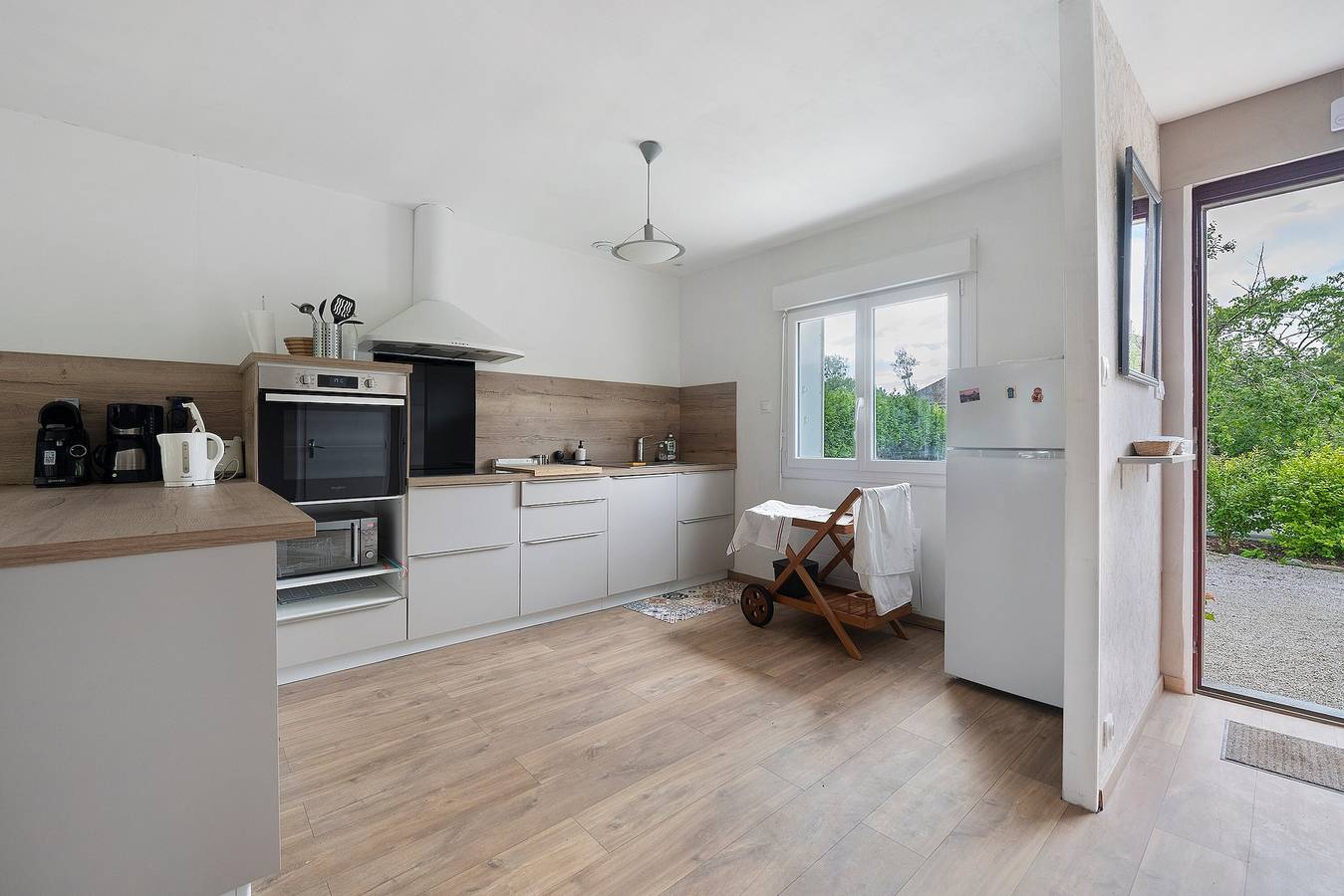 Villa « Anita » avec terrasse privée, Wi-Fi et climatisation in Saint-Jean-le-Thomas, Baie du Mont-Saint-Michel