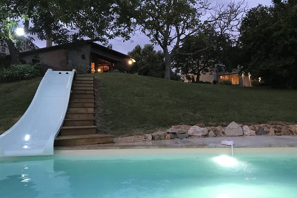 Maison de campagne avec piscine et toboggan, golf 6km in Saint-Pastour, Région de Villeneuve-sur-Lot