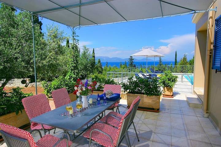 Villa for 6 people, with garden and balcony in Fiskardo