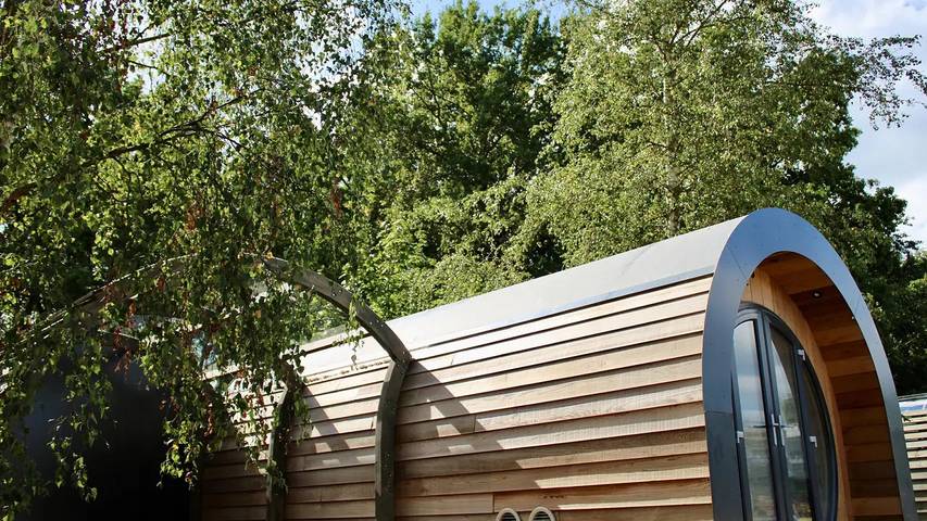 Hütte für 2 Personen, mit Terrasse und Sauna