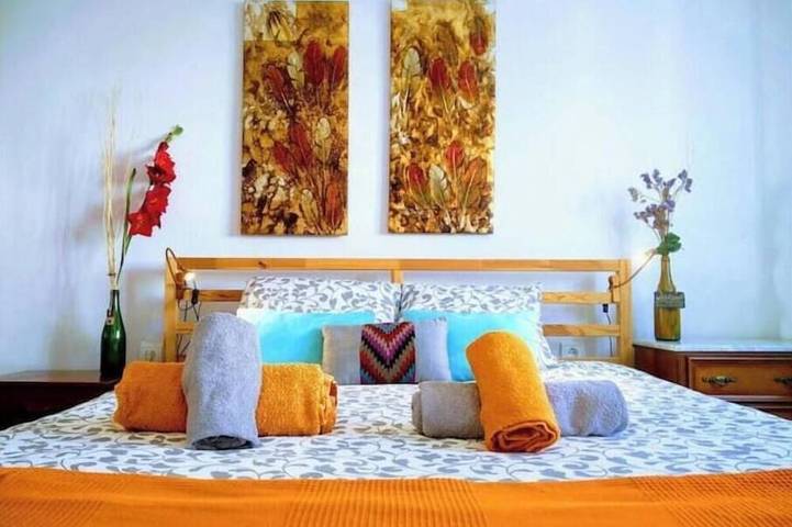 Entire apartment, Views and Calm by City Center in Málaga Central District, Malaga
