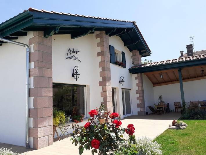 Maison d’hôte pour 2 personnes, avec Terrasse ainsi que Jardin et Vue