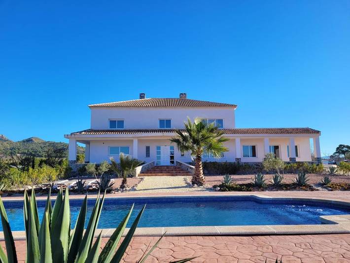 Finca für 2 Personen, mit Ausblick und Garten sowie Pool in Alicante Provinz - 2