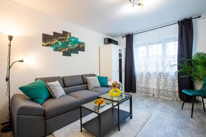 Appartement de vacances pour 2 personnes, avec Terrasse ainsi que Jardin et Vue à Timișoara