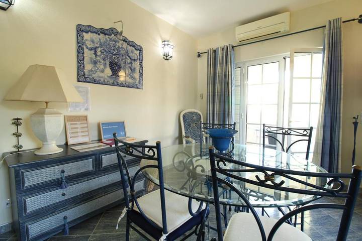 Casa rural para 6 personas, con vistas además de piscina y jardín, Se admiten mascotas en Altura - 4