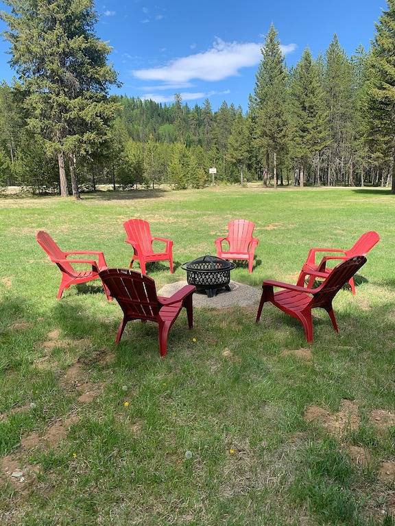 Relax by Priest Lake your cozy retreat within 2 miles to Elkins and the lake in Kaniksu Nationalwald