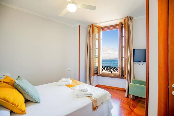 Aparthotel para 6 personas, con vistas y terraza - 1