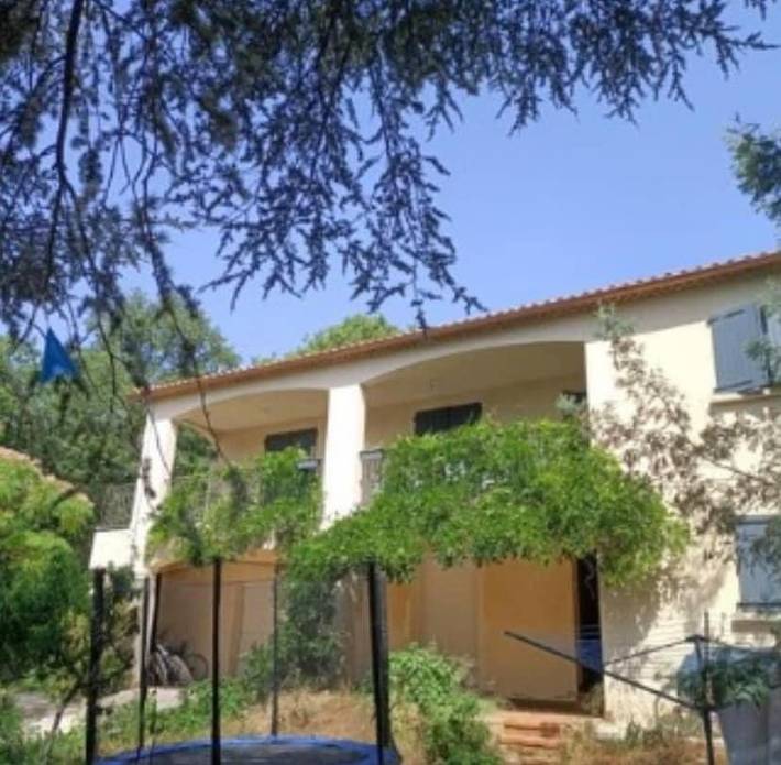 Villa for 6 people, with pool and terrace as well as garden and view, with pets - 1