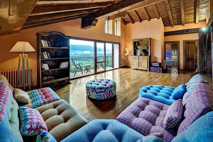 Casa rural para 14 personas, con jardín y jacuzzi en Ulzama - 2