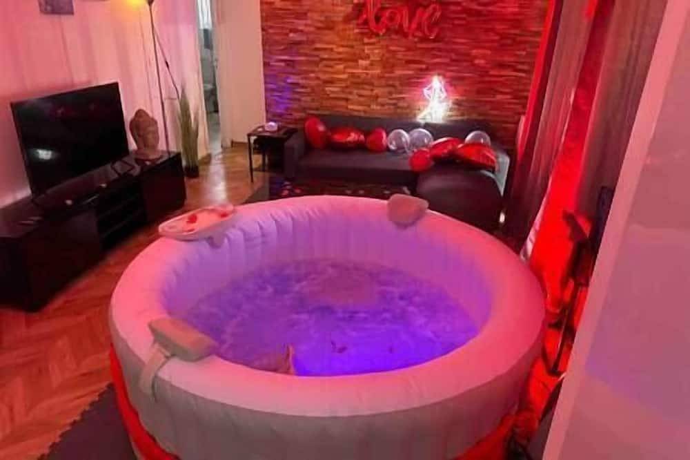 Apartamento entero, Love House Spa 4 - Paris 93 in Aulnay-sous-Bois, Sena-Saint Denis