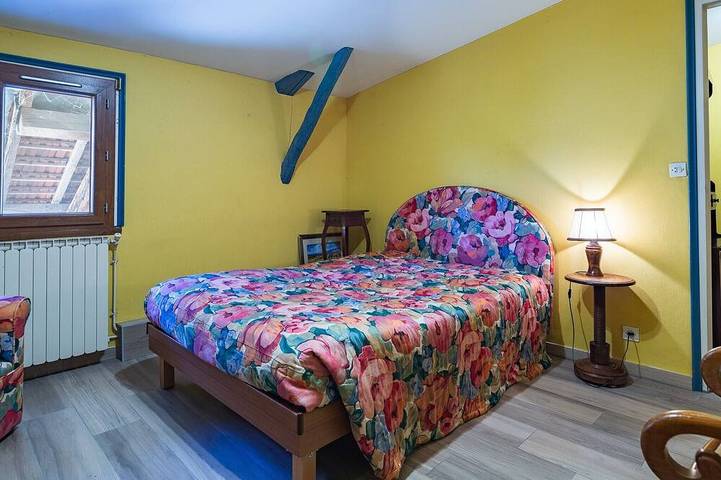 Location de vacances pour 4 personnes, avec balcon ainsi que jardin et piscine, animaux acceptés à Saint-Vérand - 4