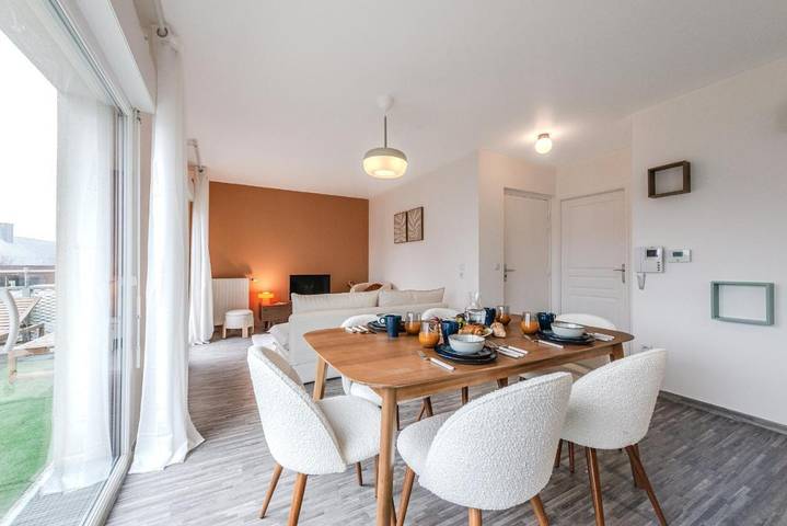 Gîte pour 8 personnes, avec terrasse à Chessy - 3