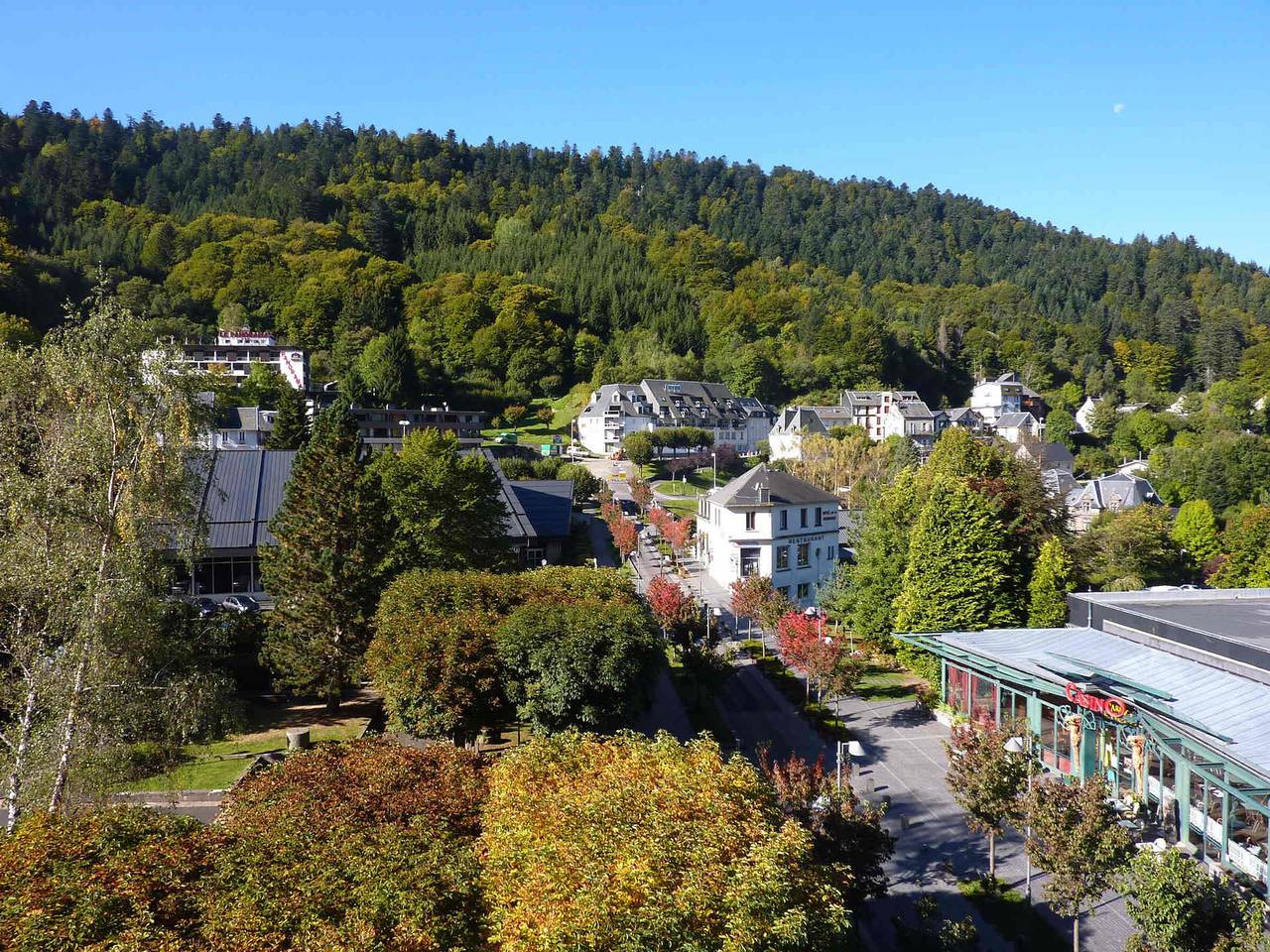 Entire apartment, Central T2 Apartment - Wifi - Sleeps 5 in Mont-Dore, Volcans d'Auvergne Regional Nature Park
