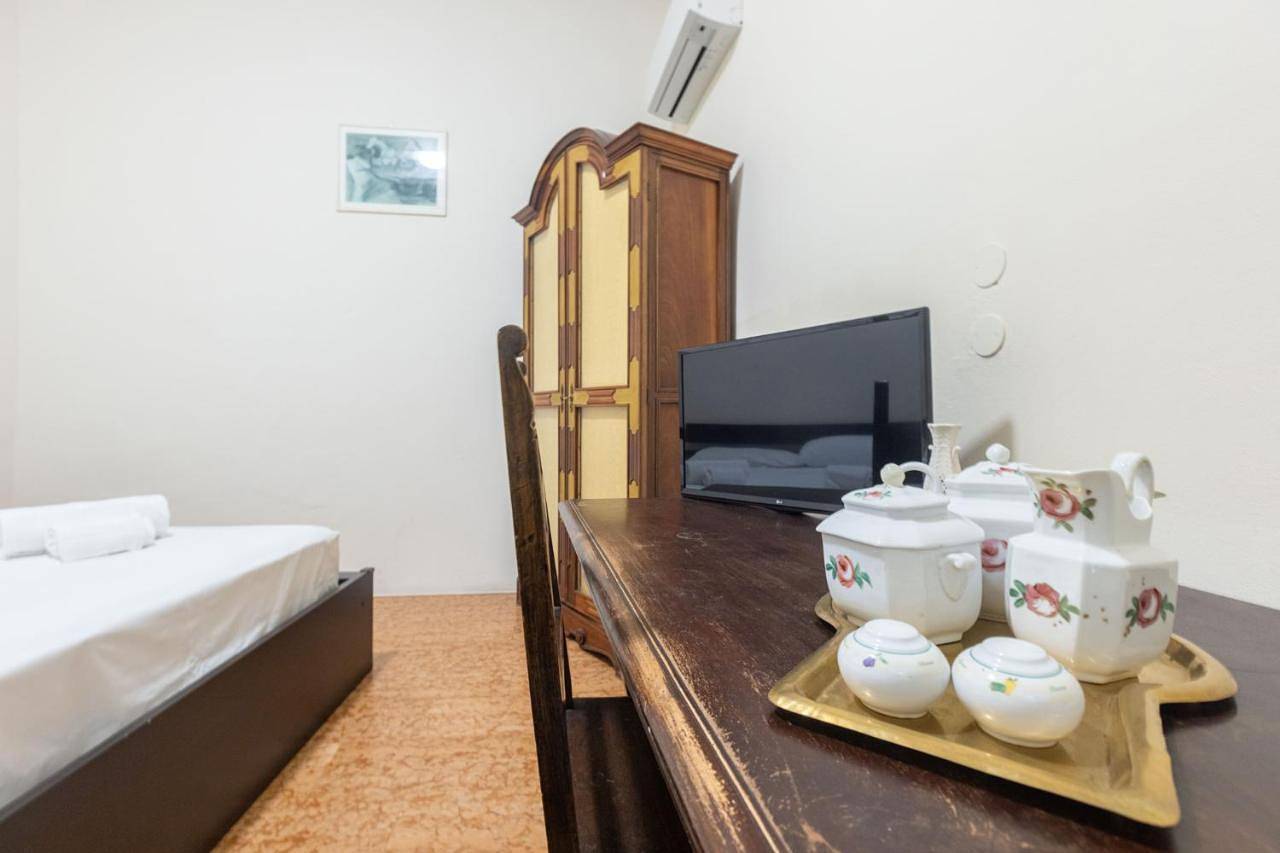 Deluxe Room (2 Adults + 1 Child) in Bologna, Bologna Provinz