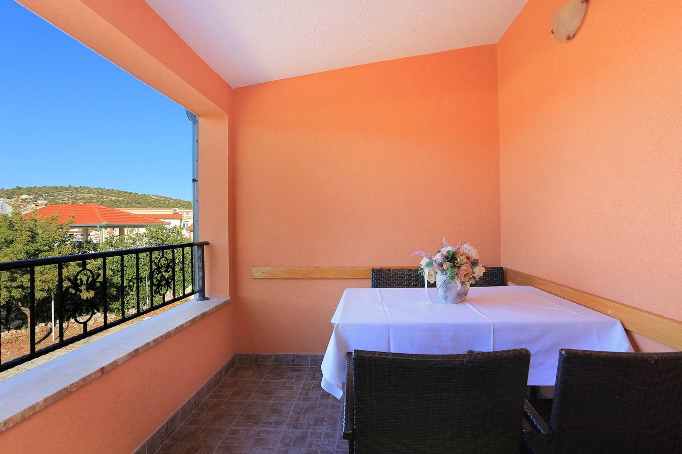 Entire apartment, Two bedroom apartment with terrace and sea view Kanica, Rogoznica A-11745-b in Kanica, Razanj