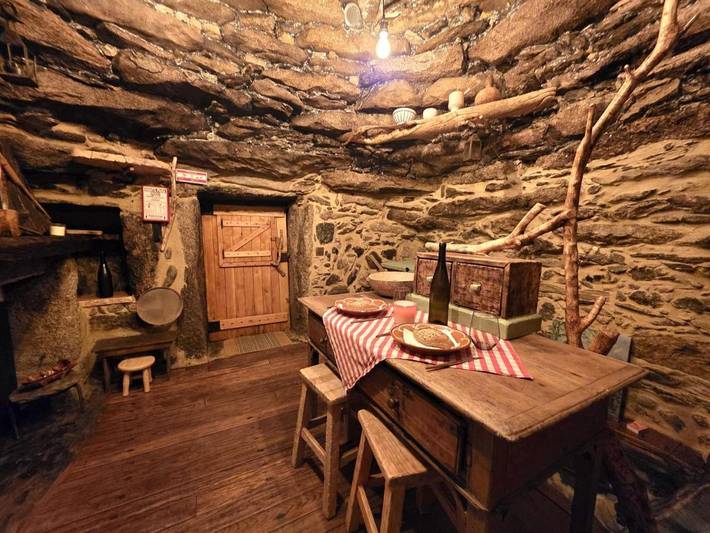 Location de vacances pour 4 personnes, avec jardin dans Riba de Mouro - 2