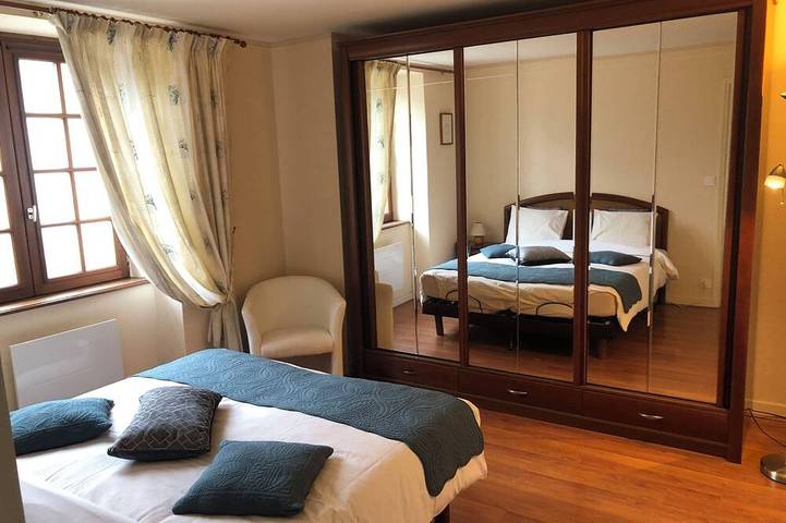 Location de vacances pour 4 personnes, avec terrasse et jardin à Genêts - 4