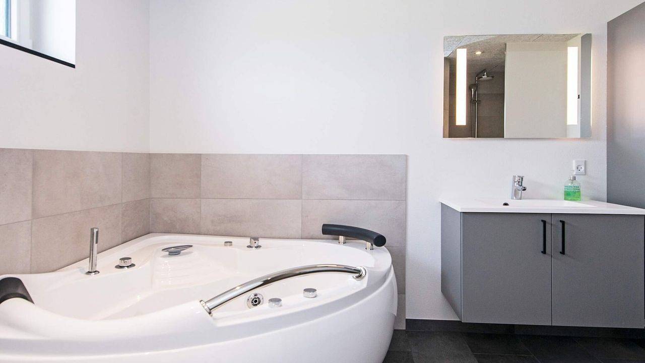 Vacation house for 10 people with yard in Varde Region