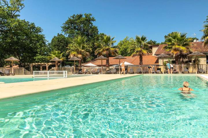 Camping pour 4 personnes, avec piscine et terrasse, animaux acceptés à Ondres - 4