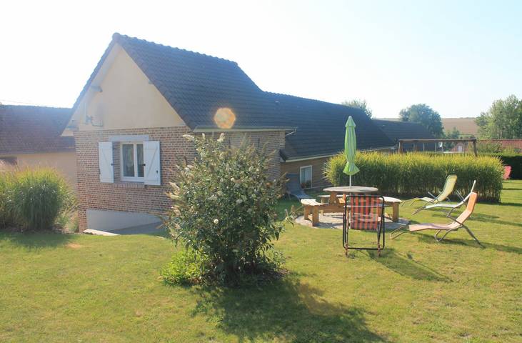 Gîte pour 5 personnes, avec terrasse et jardin à Miannay - 4