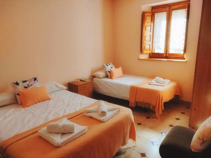 Gîte pour 10 personnes, avec balcon et vue, animaux acceptés à Vinuesa - 2