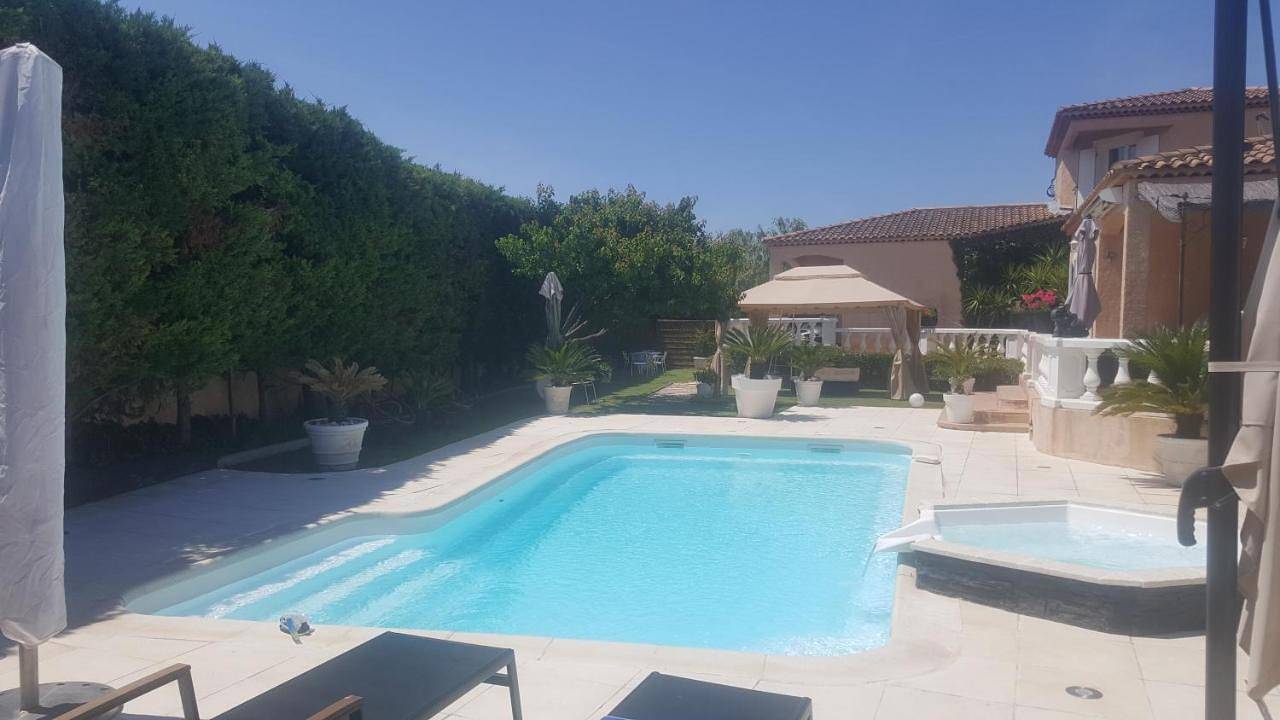 Villa Roma in Marignane, Côte méditerranéenne (France)