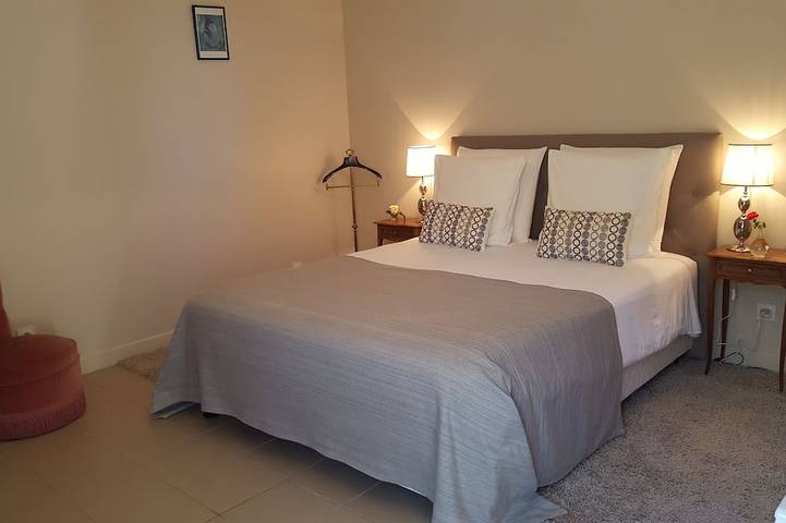 Gîte pour 3 personnes, avec jacuzzi ainsi que piscine et jardin à Puisseguin - 2